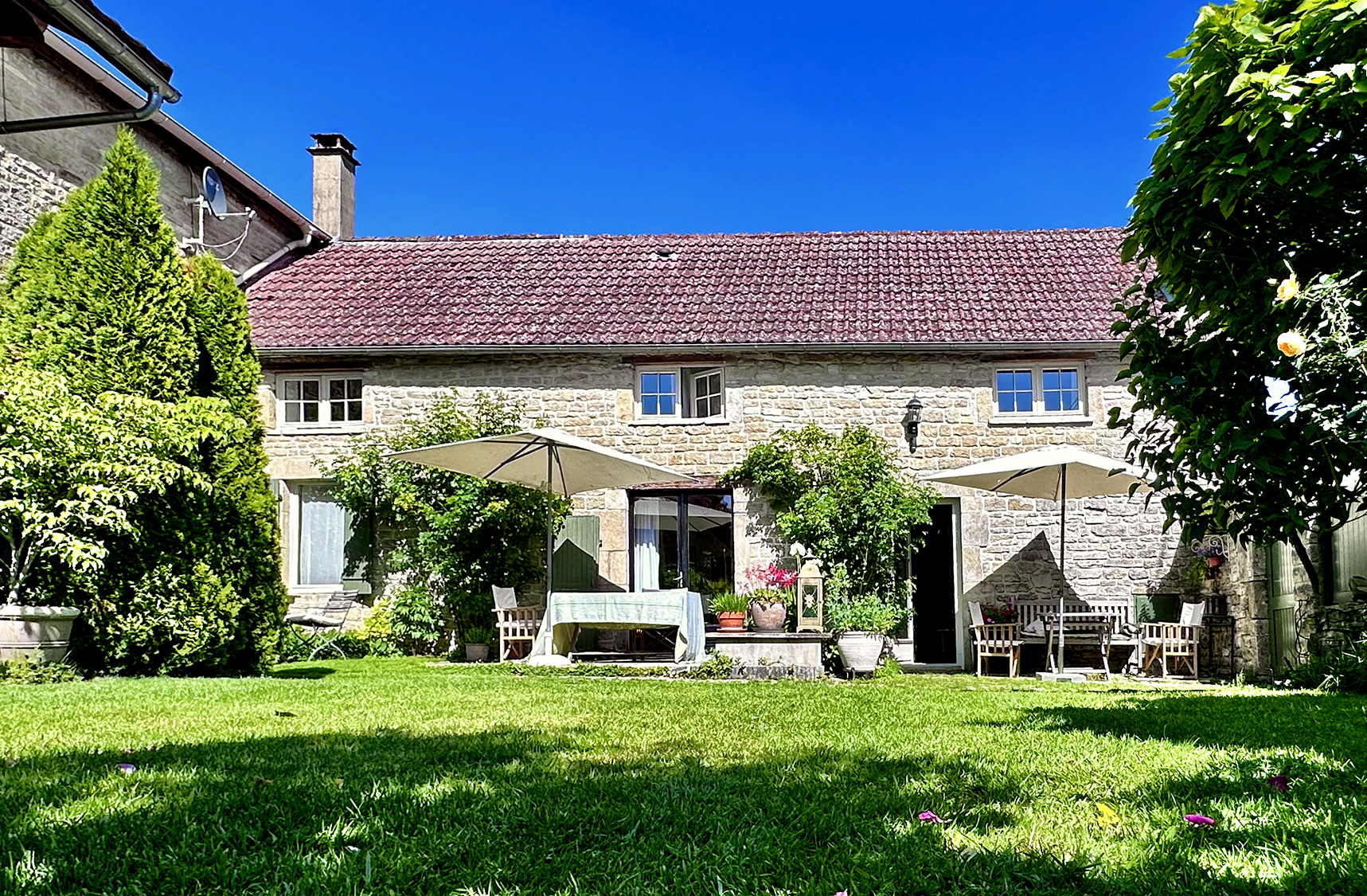 04 La_Cour_des_Delices 3109 S14